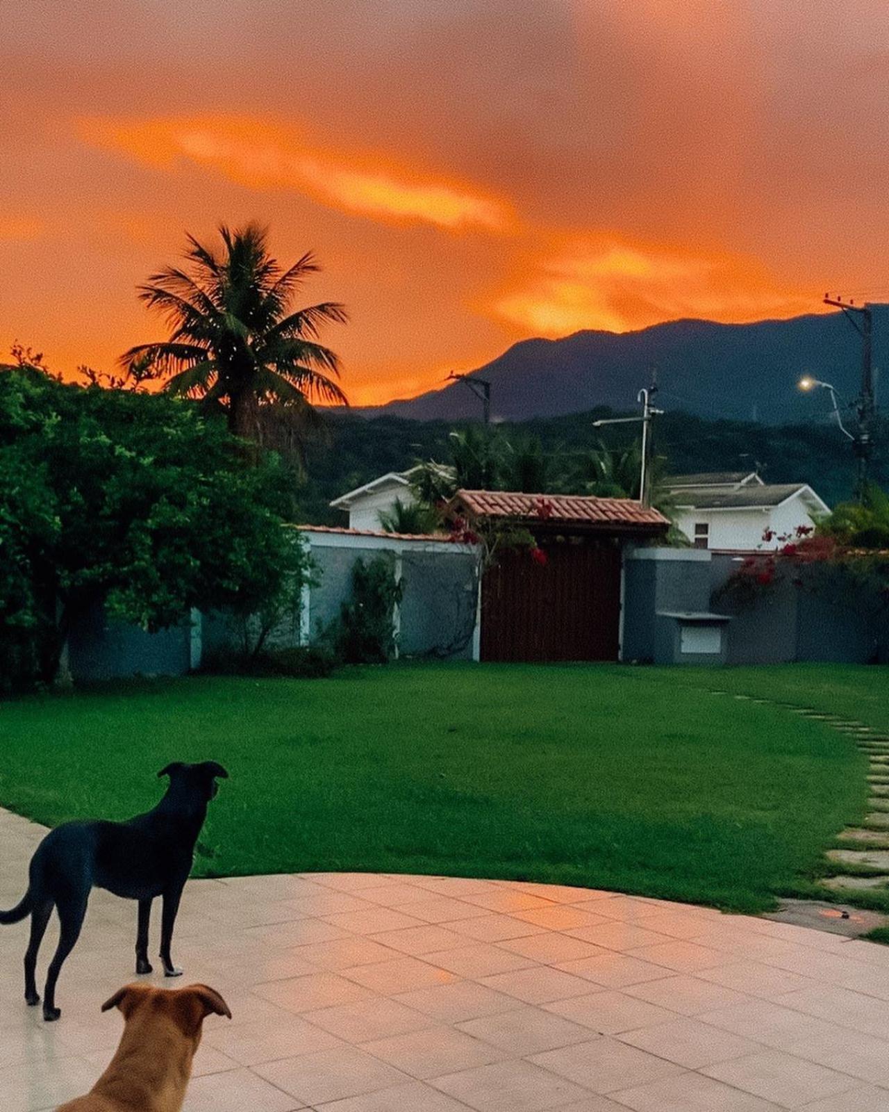 Casa Vista Para Montanha Pet Friendly Caraguatatuba Esterno foto